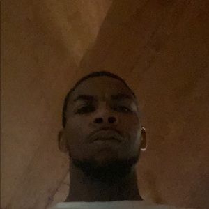 Meet your Posher, Devin